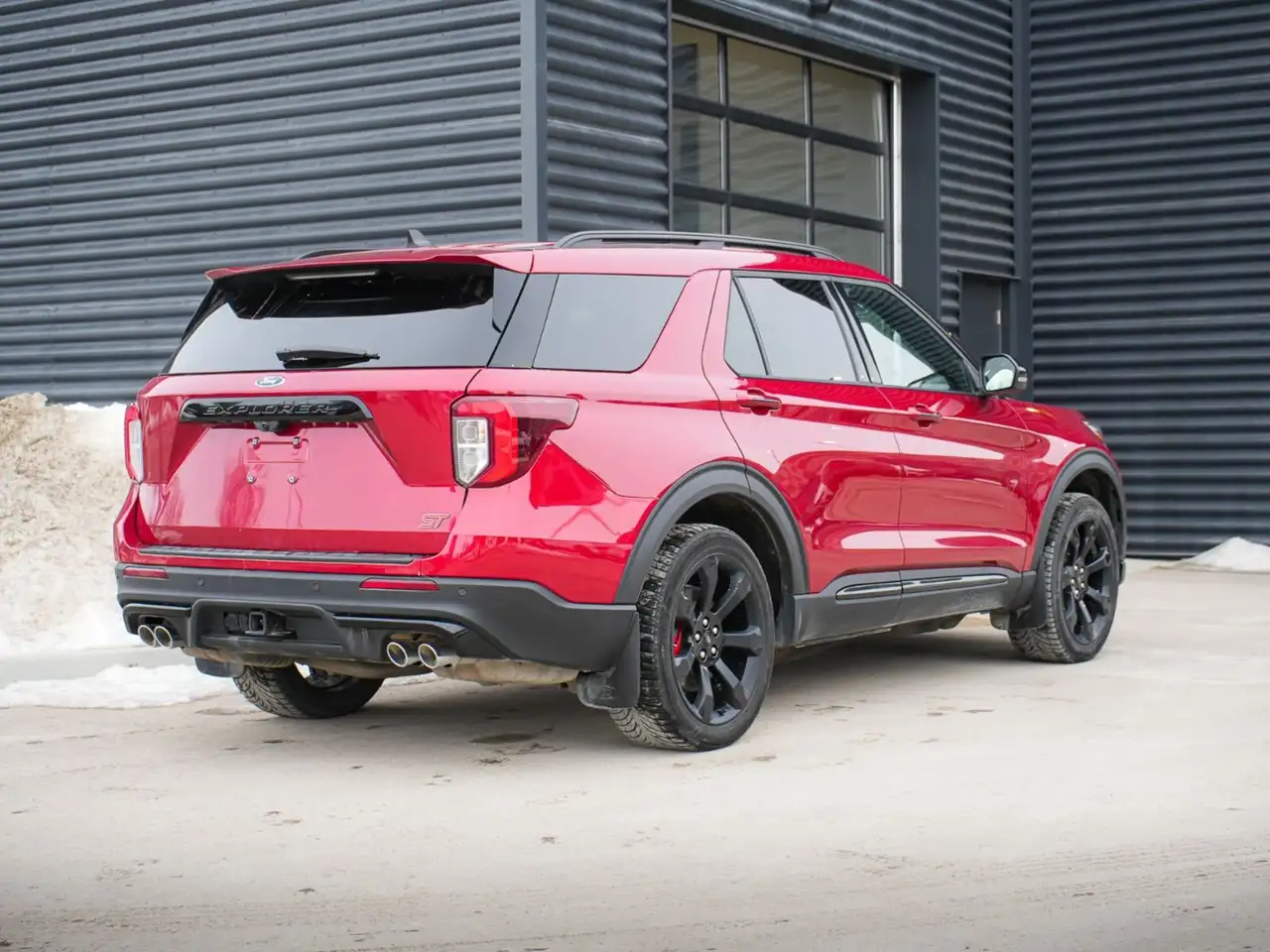 Ford Explorer снимка Ford Explorer