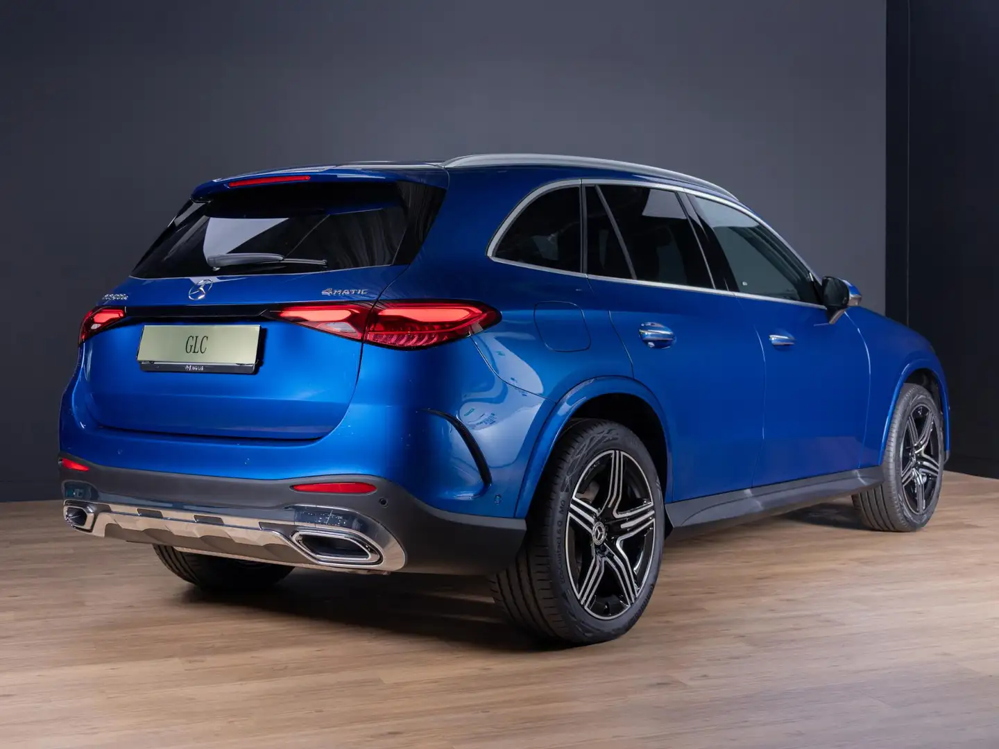 Mercedes-Benz GLC 400 400e 4MATIC Sport Edition Blauw - 2