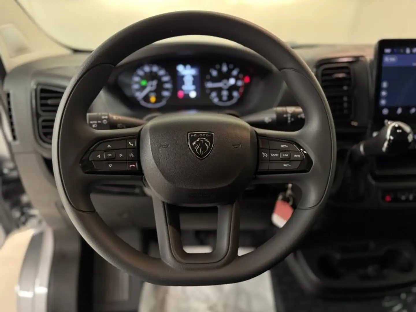 Peugeot Boxer 2.2B-HDi 35 L3H2 EAT8 S&S GPS|PDC|CARPLAY|CRUISE|A Grijs - 2