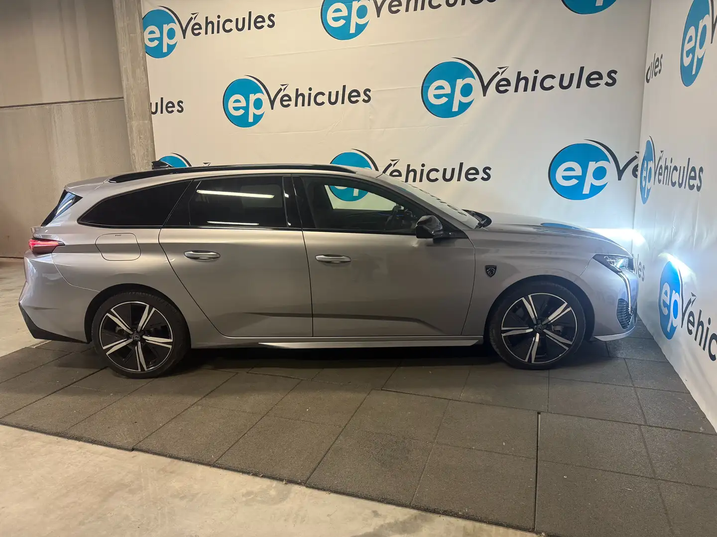 Peugeot 308 1.6 PHEV 225 E-EAT8 GT Argent - 2