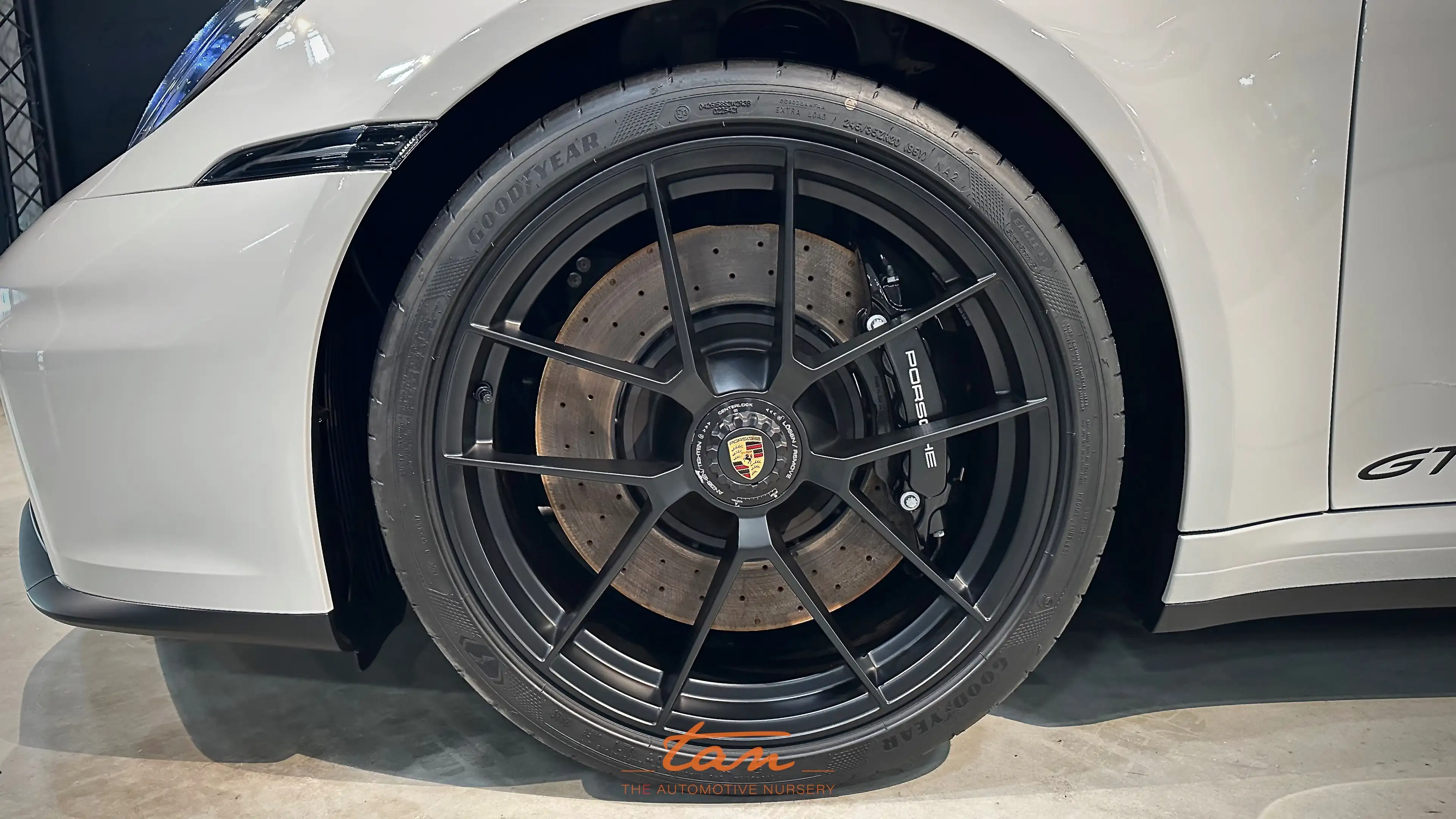 Porsche Targa 992.2 4 GTS Facelift - New Car - Discount -8.1% — photo 10