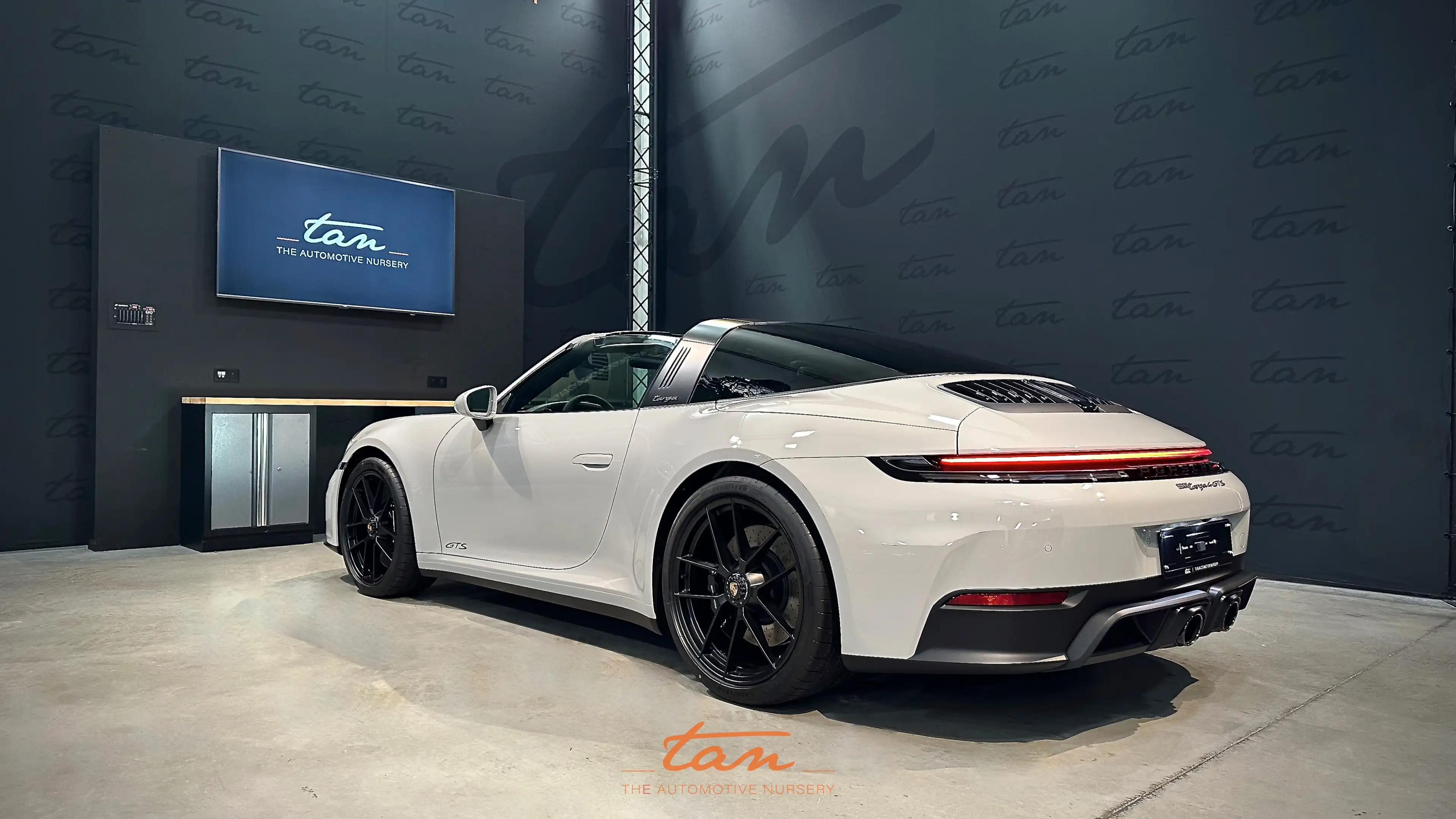 Porsche Targa 992.2 4 GTS Facelift - New Car - Discount -8.1% — photo 5