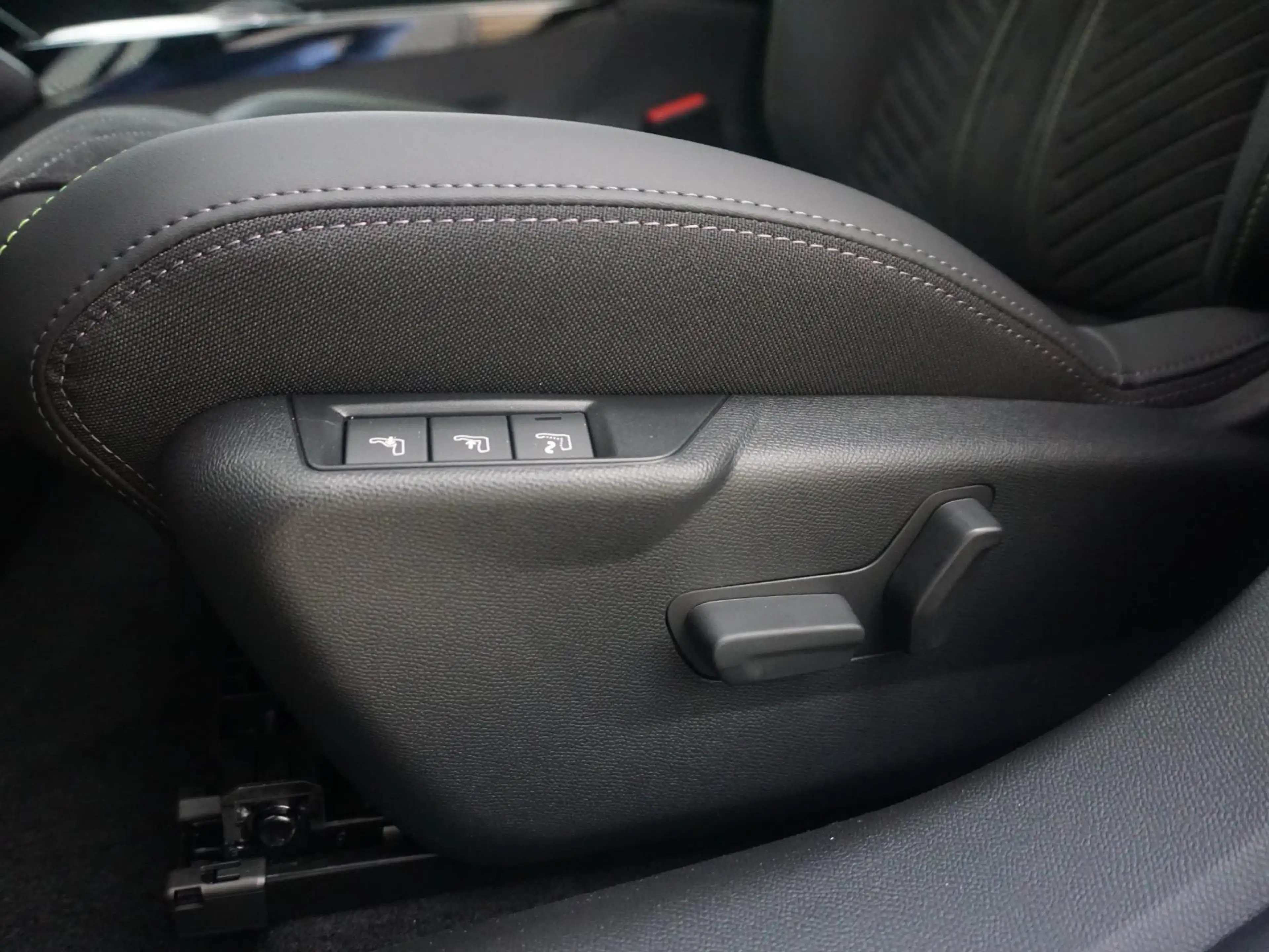 Peugeot e-208 EV GT 51 kWh Warmtepomp — photo 11