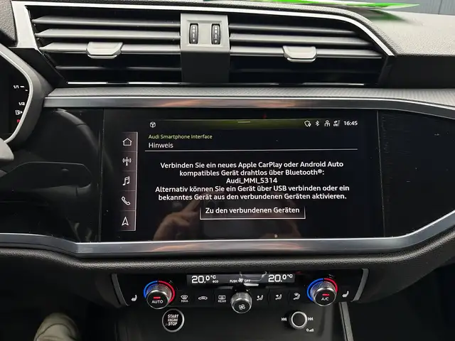 Audi Q3 view 22