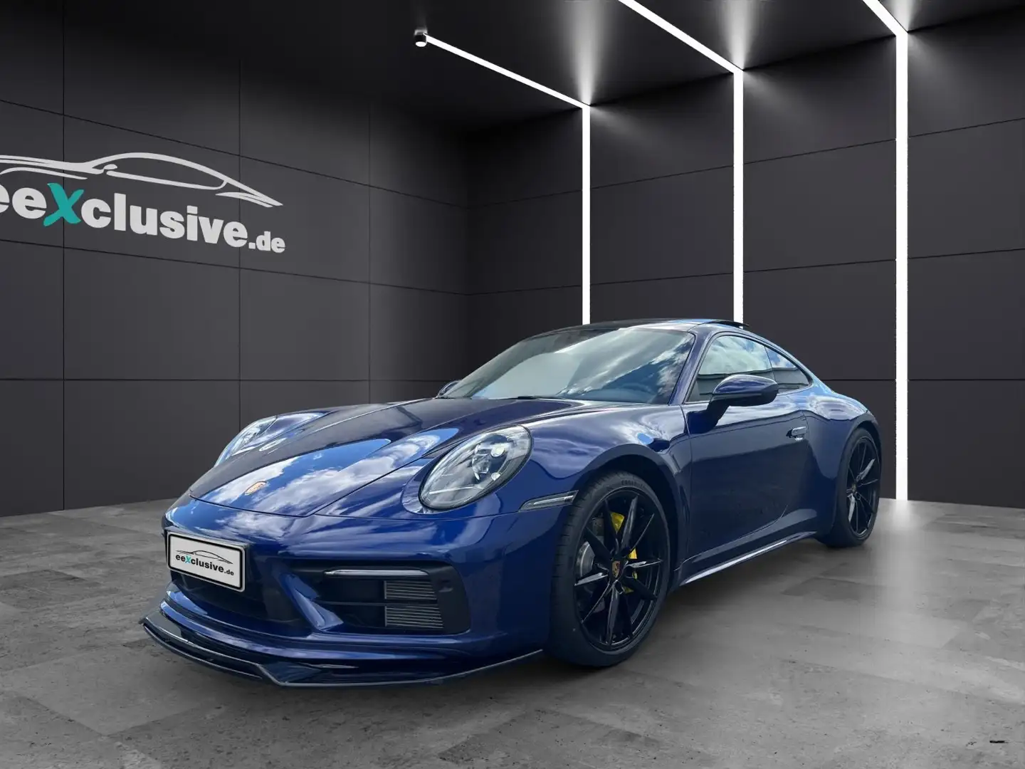 Porsche 992 911 (992) Coupe Sport-Design Kamera BOSE SpAbgas Blauw - 1