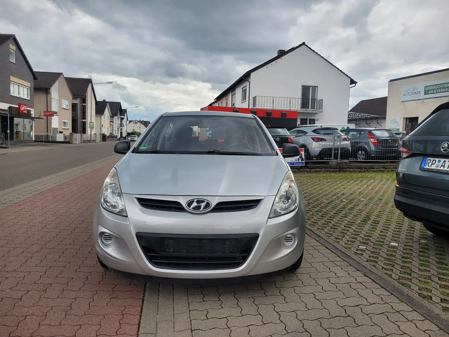 Hyundai i20 1.2 Classic Argintiu - 1