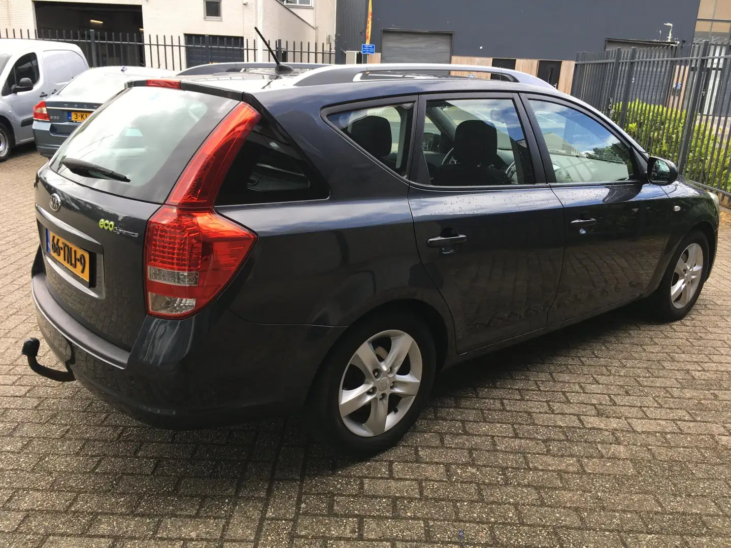Kia Ceed / cee'd Sporty Wagon 1.4 CVVT Navigator Plus Pack / CLIMAT Grijs - 2