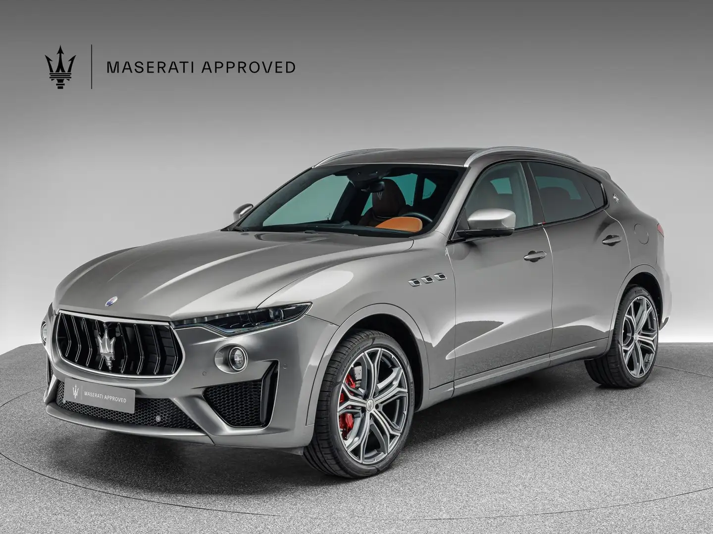 Maserati Levante GTS PANO + PIENO FIORE Grau - 1