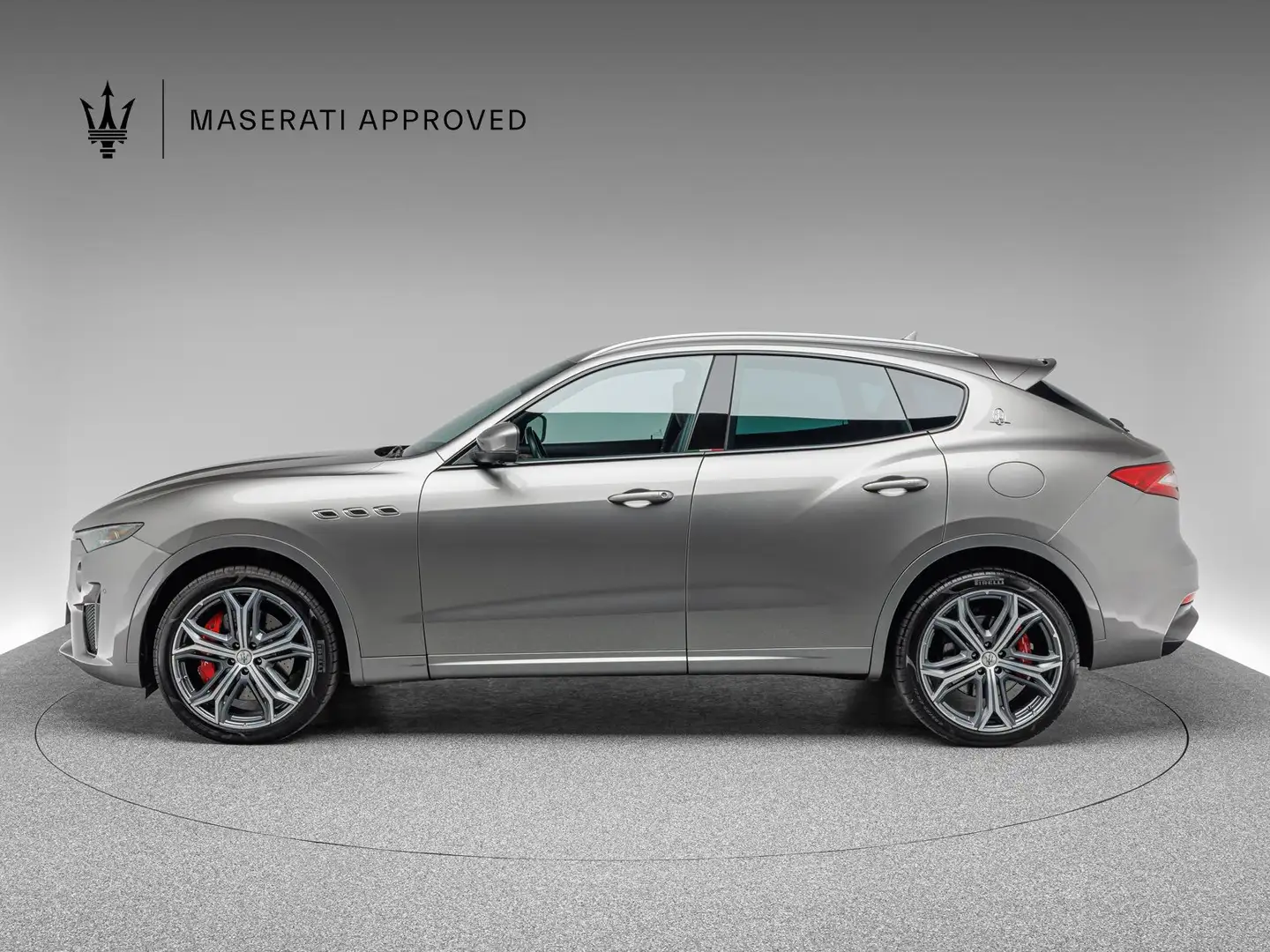 Maserati Levante GTS PANO + PIENO FIORE Grau - 2