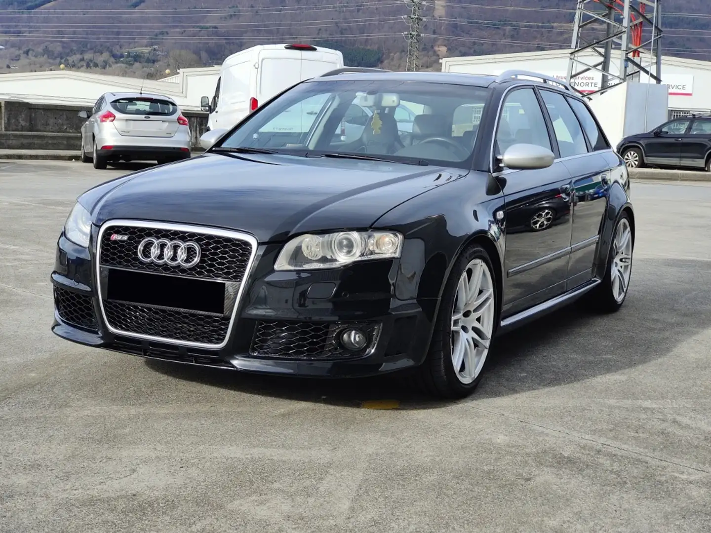 Audi RS4 Avant 4.2 V8 FSI quattro - 1