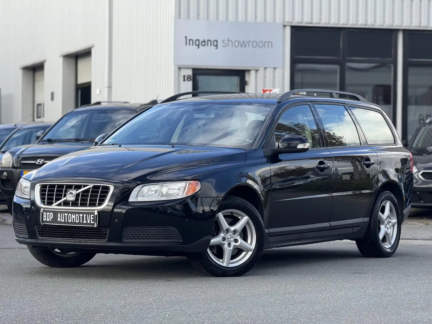 Volvo V70 2.0F 💥Eindejaarsprijs💥 AIRCO/CRUISE/LM VELGEN Schwarz - 2