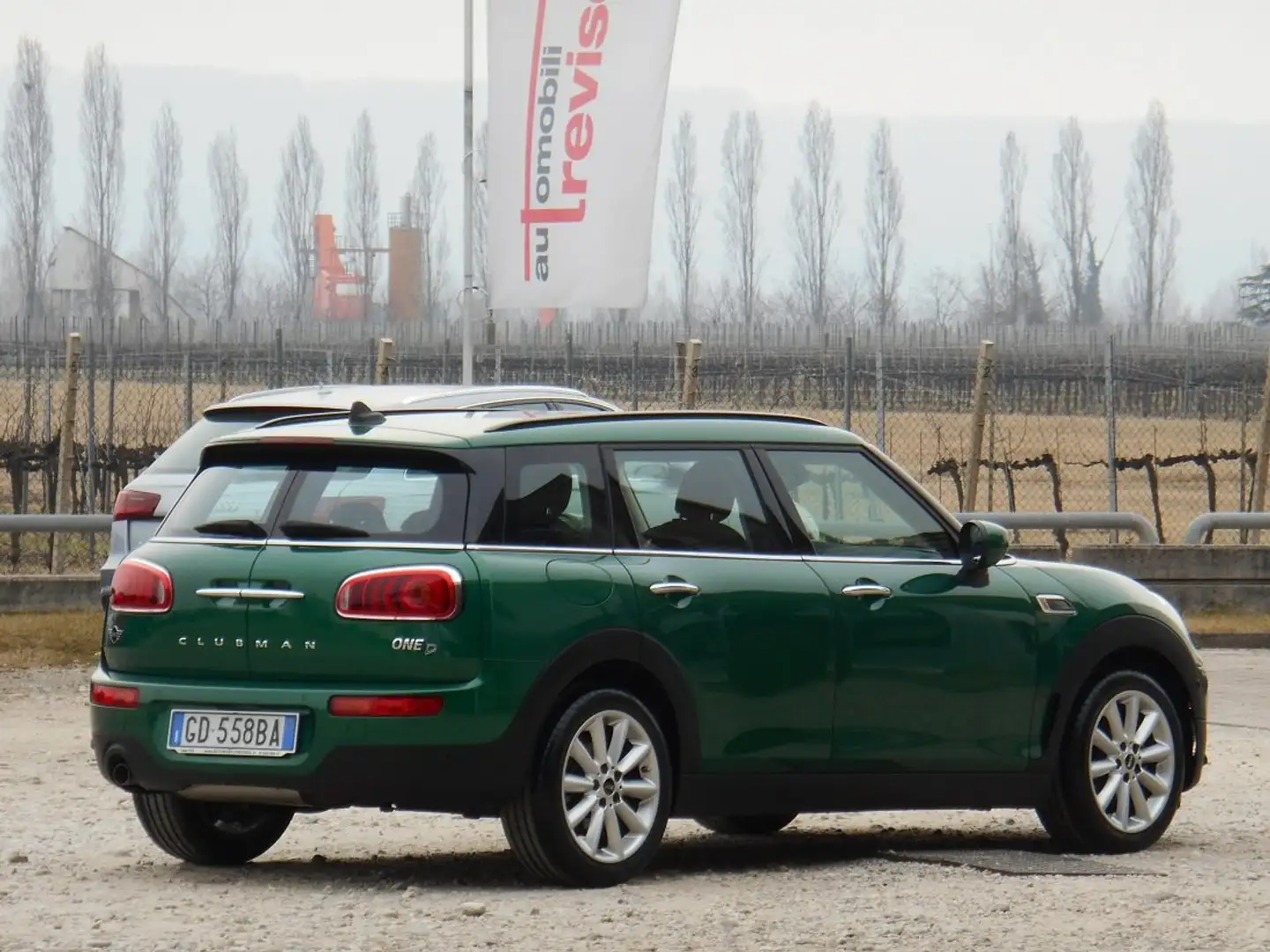 MINI One D Clubman 1500 116CV Classic Zelená - 2