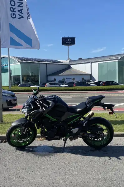 Kawasaki Z 900 - foto 3
