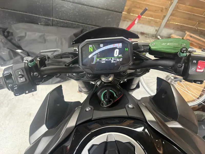 Kawasaki Z 900 - foto 8