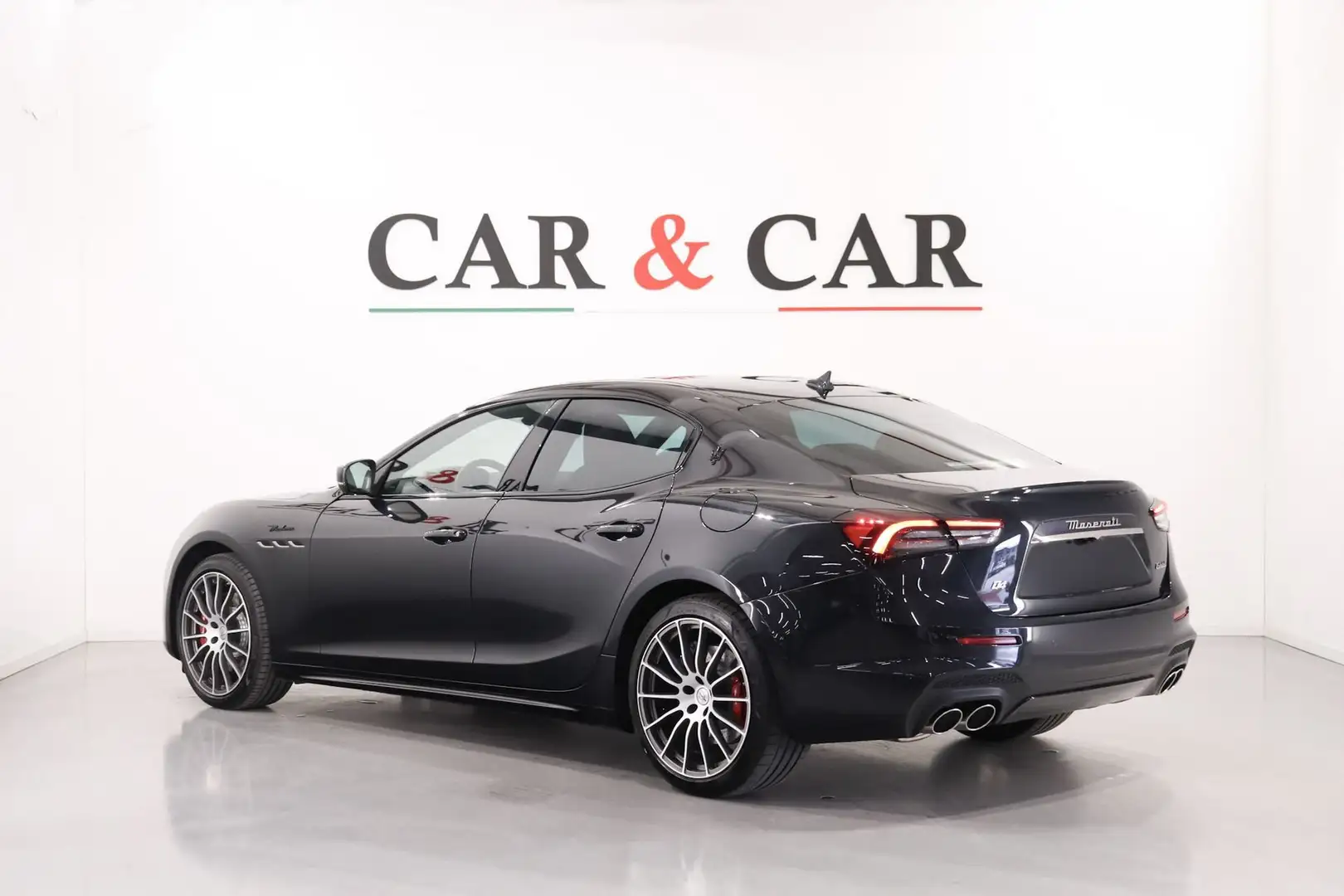 Maserati Ghibli Modena Ultima SQ4 430 CV Negro - 2