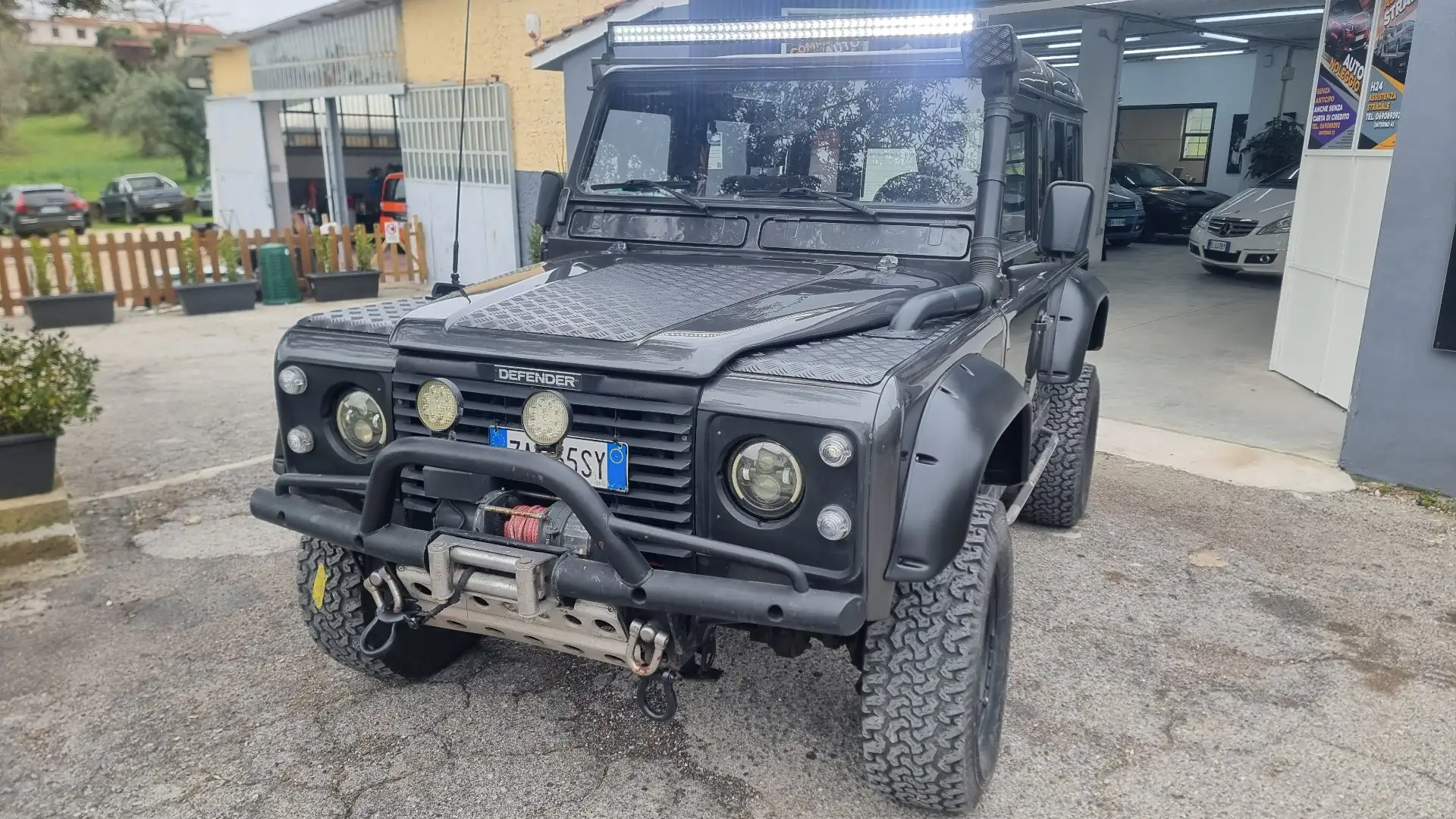 Land Rover Defender 90 3.5 V8 Fam County SW - 2