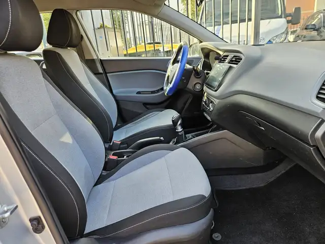 Hyundai I20 view 11