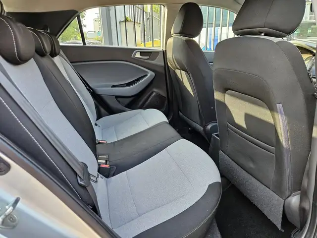 Hyundai I20 view 12