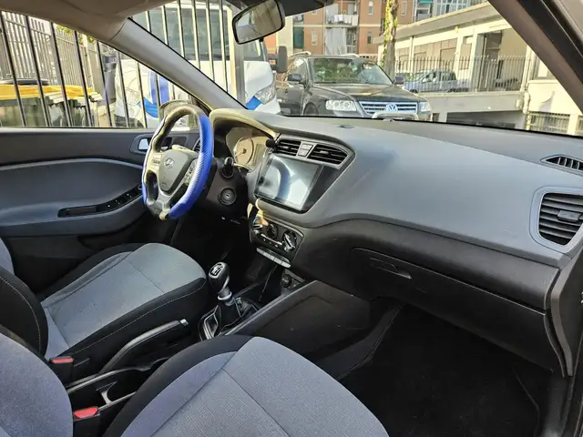 Hyundai I20 view 10