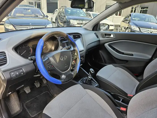 Hyundai I20 view 7
