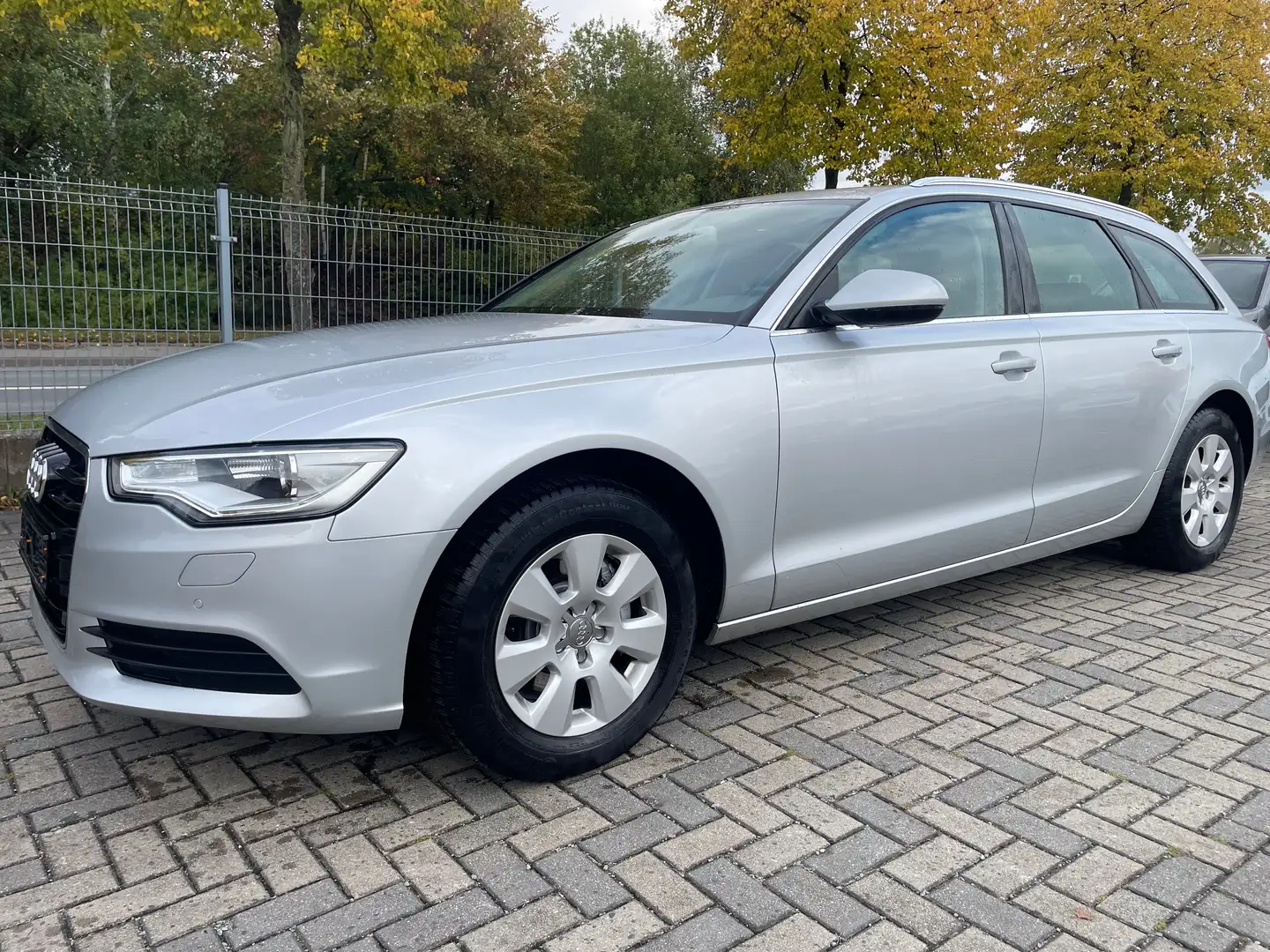 Audi A6 2.0 TDI W+S/Panorama/Automatik/Navi/Xenon/Ahg/ Gris - 1