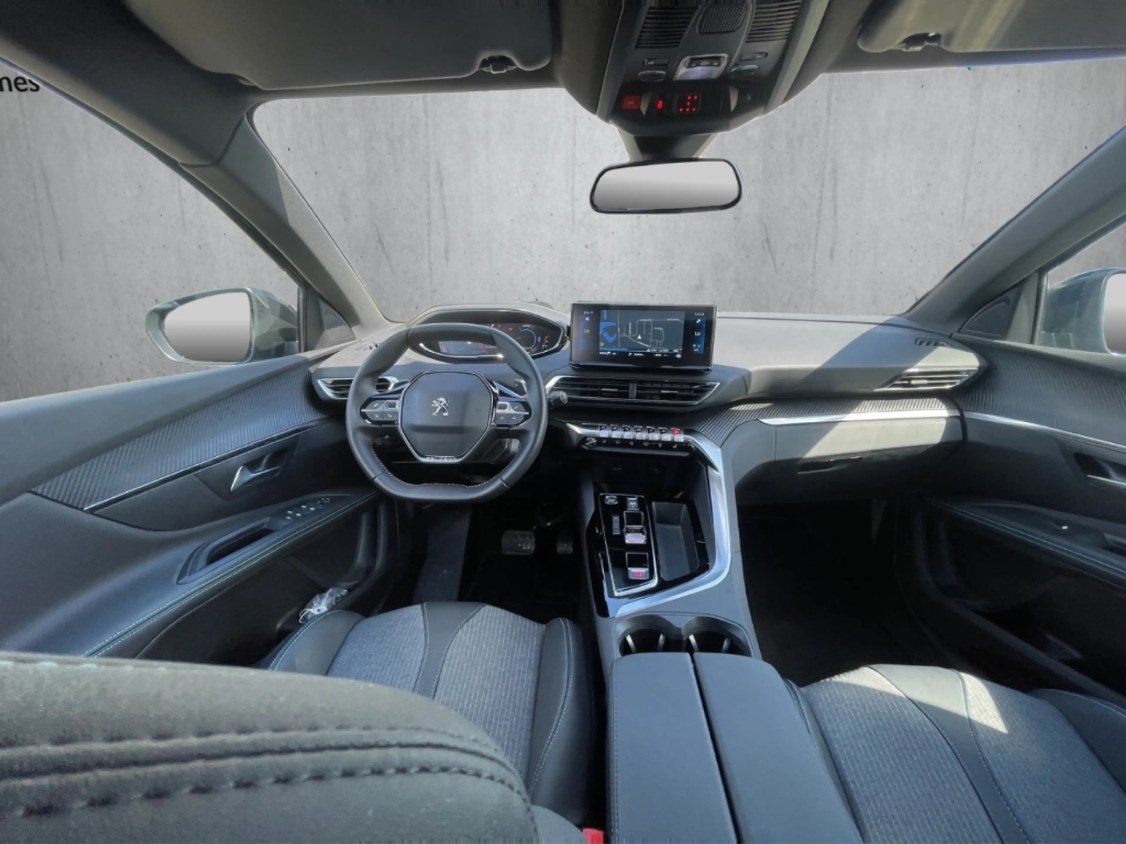 Peugeot 5008 Allure HYBRID 136 e-DSC6 7-Sitzer Kamera LED CarPl — photo 12