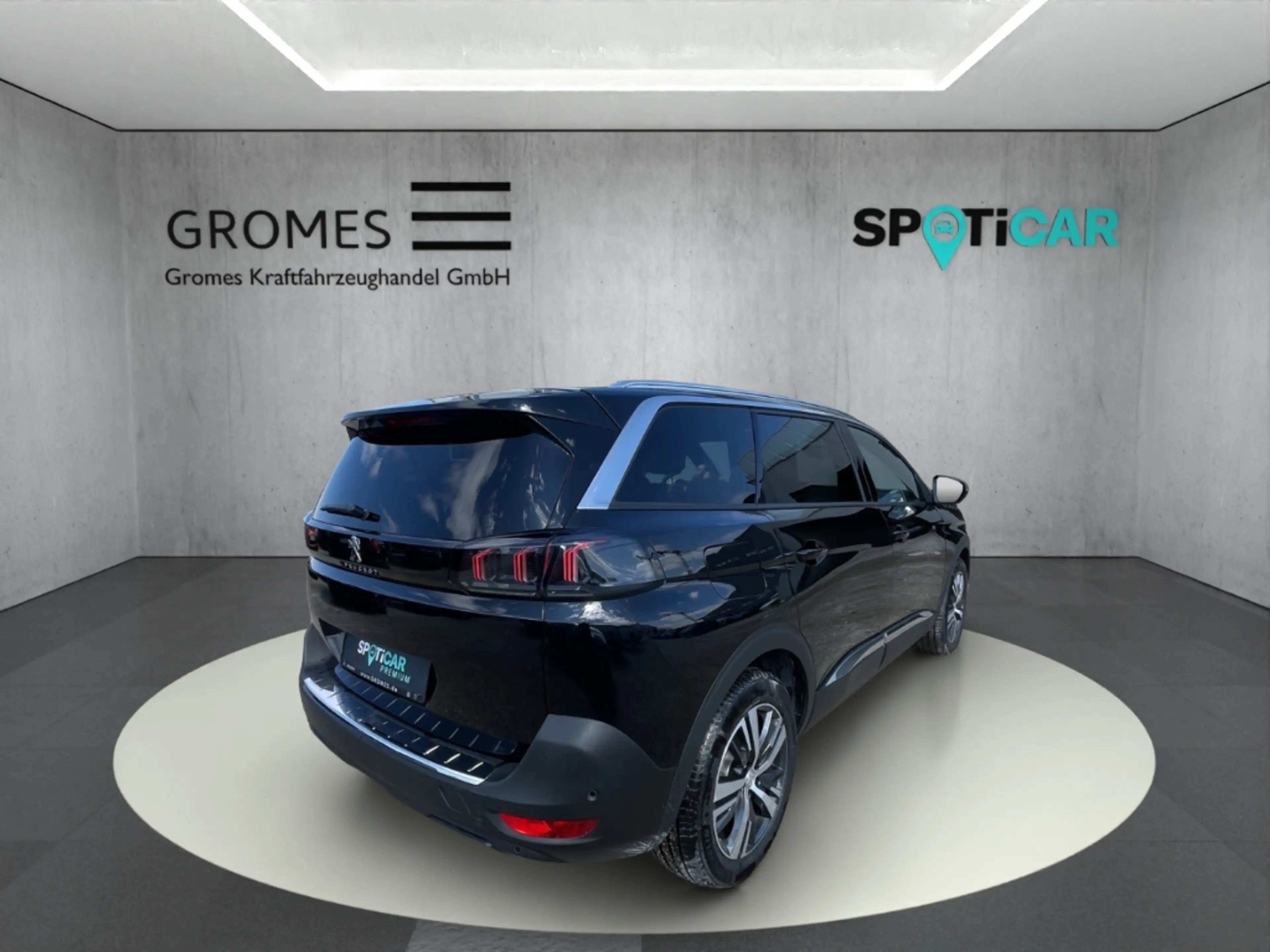 Peugeot 5008 Allure HYBRID 136 e-DSC6 7-Sitzer Kamera LED CarPl — photo 3