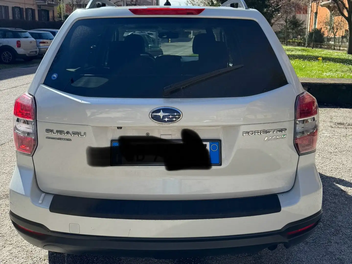Subaru White - 2