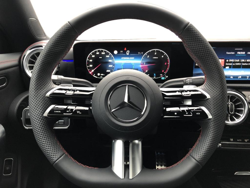 Mercedes-Benz CLA 200 d Coupe AMG+ILS+MBUX+MBeam+Night+Pano — photo 12