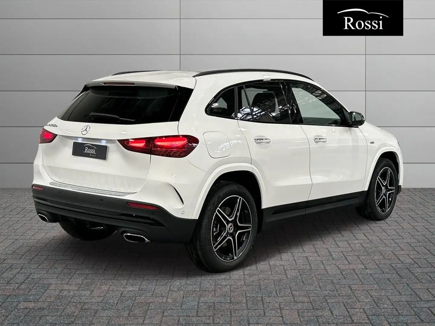 Mercedes-Benz GLA 250 e Plug-in hybrid White - 2