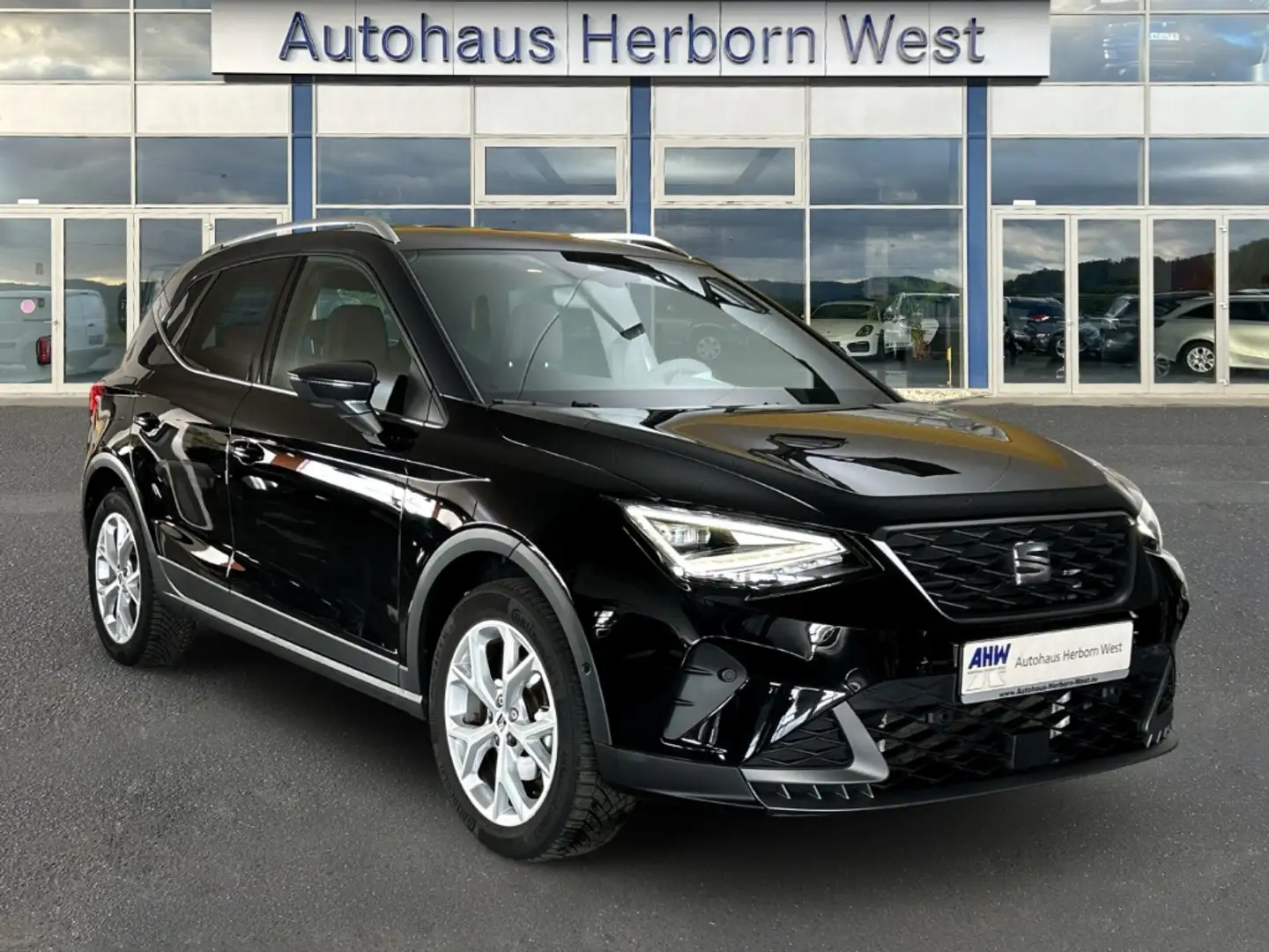SEAT Arona FR 1.0 TSI LED Navi Alcantara Paket Sitz Paket Din Schwarz - 2