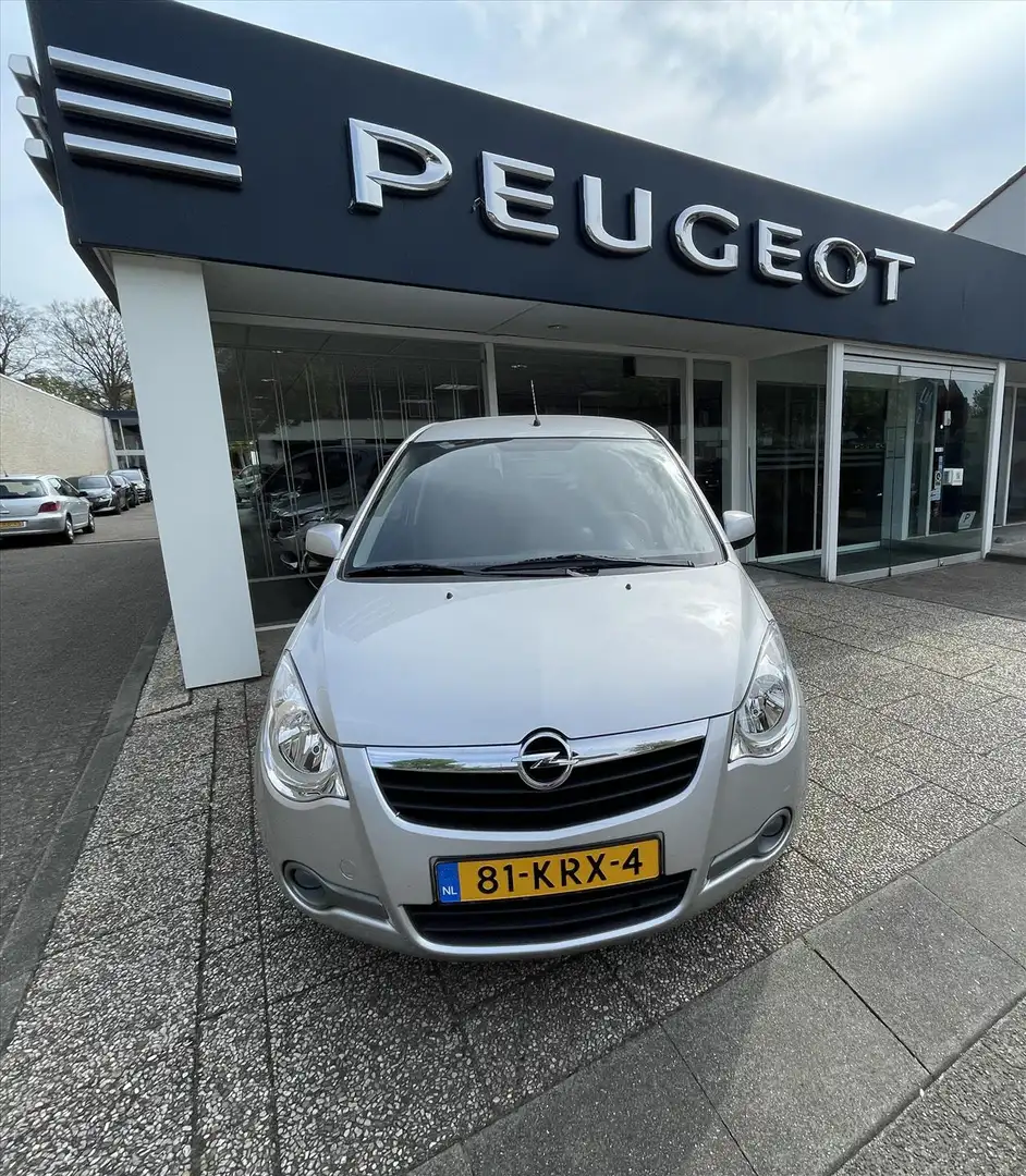 Opel Agila 1.2 16V Grijs - 1