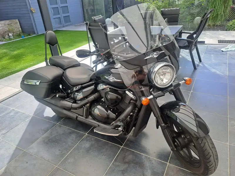Suzuki Intruder 1500 - foto 2