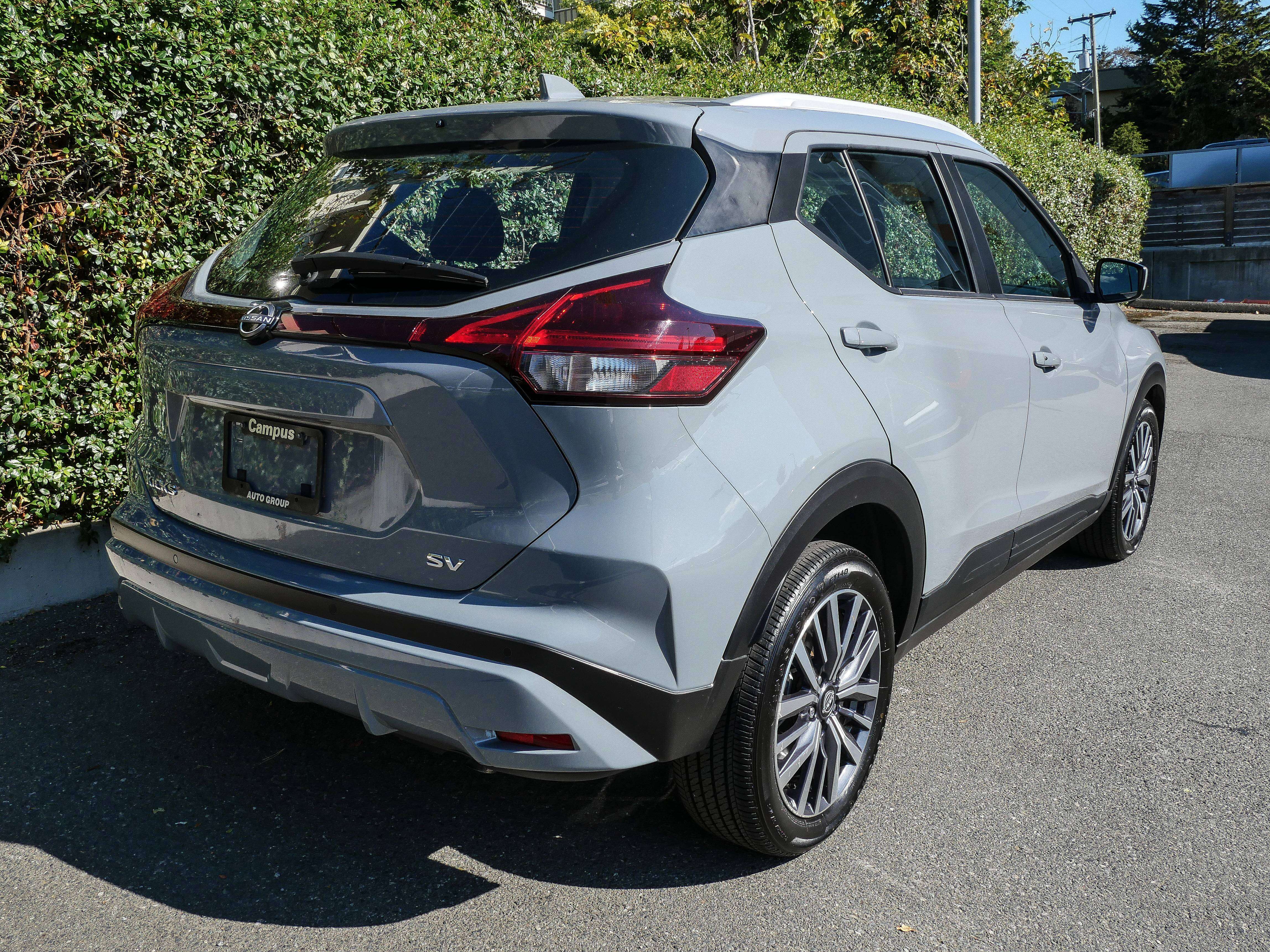 2024 Nissan Kicks SV | One Local Owner | Campus Serviced | Low Kms | — снимка 1