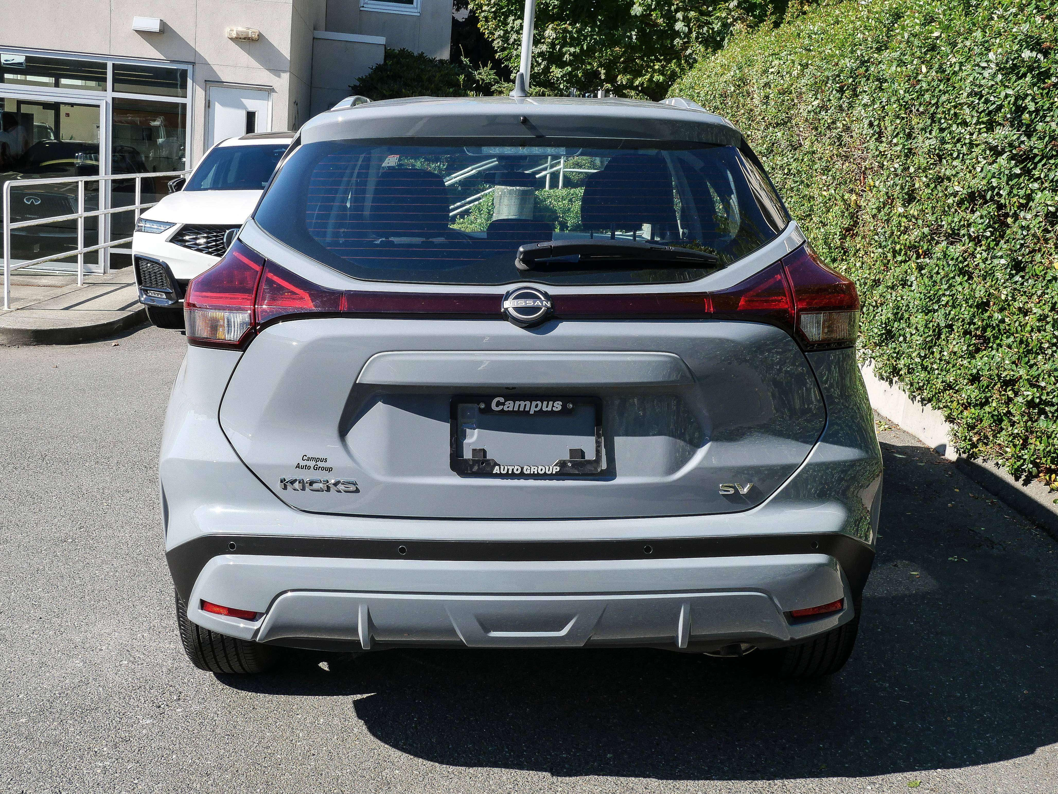 2024 Nissan Kicks SV | One Local Owner | Campus Serviced | Low Kms | — снимка 1