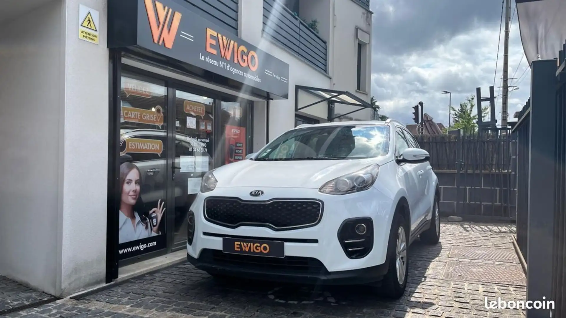 Kia Sportage 1.7 CRDI 115ch ACTIVE 4X2 ISG White - 1