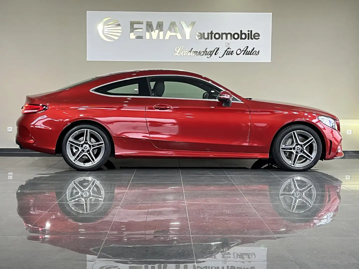 Mercedes-Benz C 300 Coupe 4Matic Amg Line /360 Kamera/Navi/LED Rot - 2