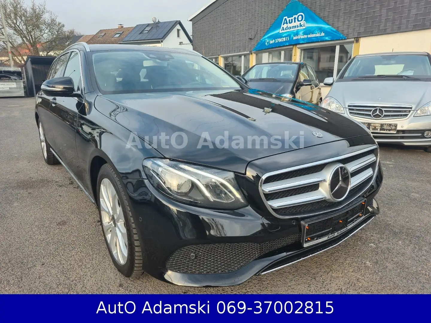 Mercedes-Benz E 350 d T 4MATIC Avantgarde STDHZG 98tkm AHK Noir - 1