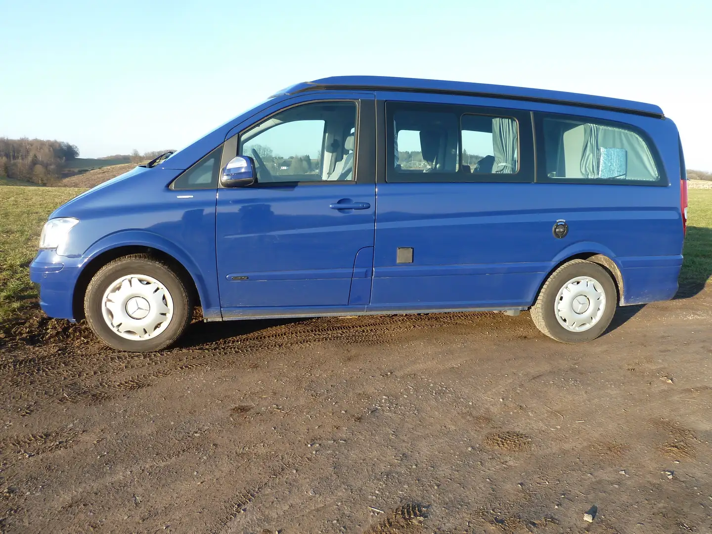 Mercedes-Benz Viano Marco Polo Blau - 2