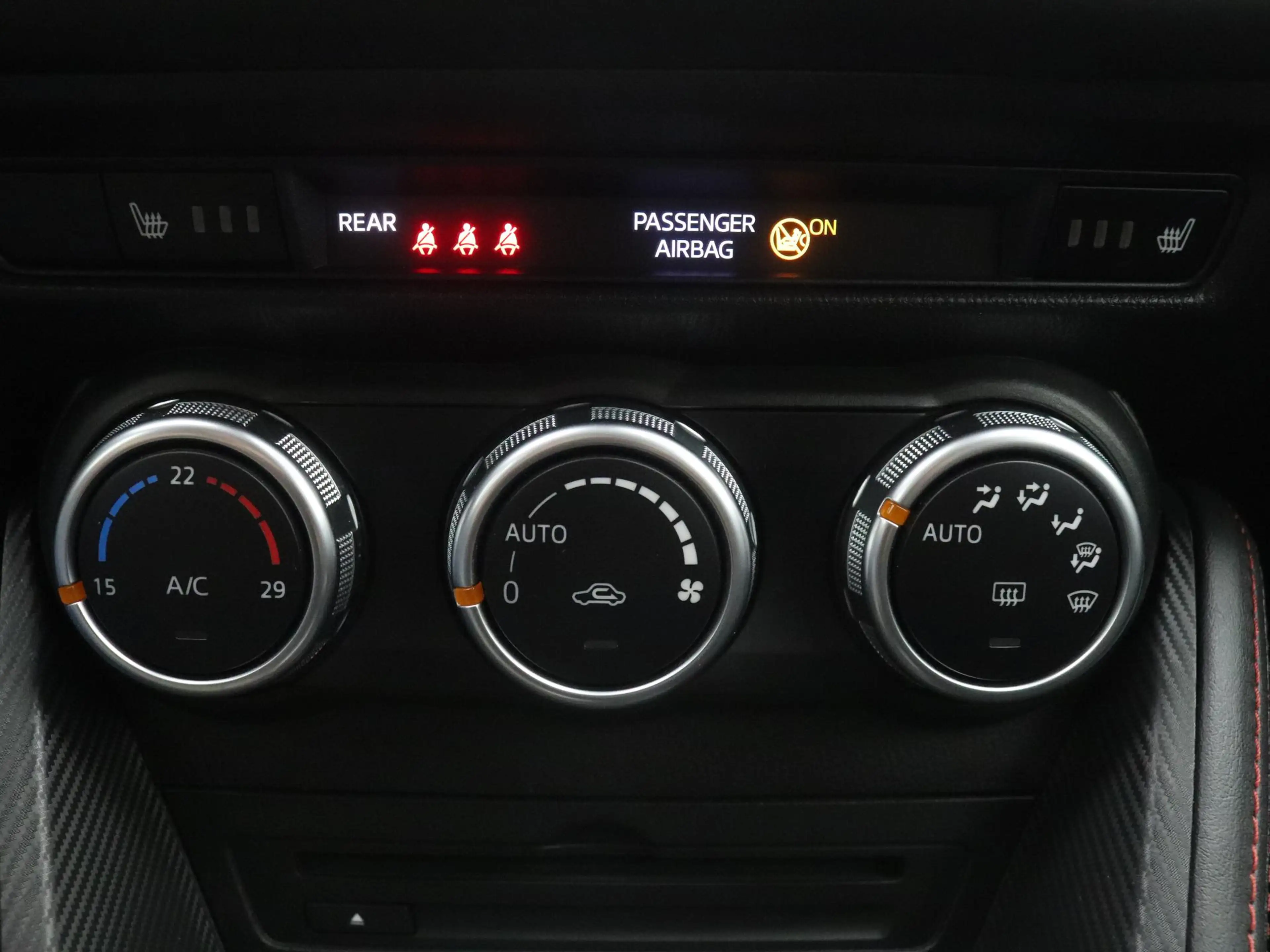 Mazda 2 1.5 SkyActiv-G GT-M automaat : dealer onderhouden — photo 31