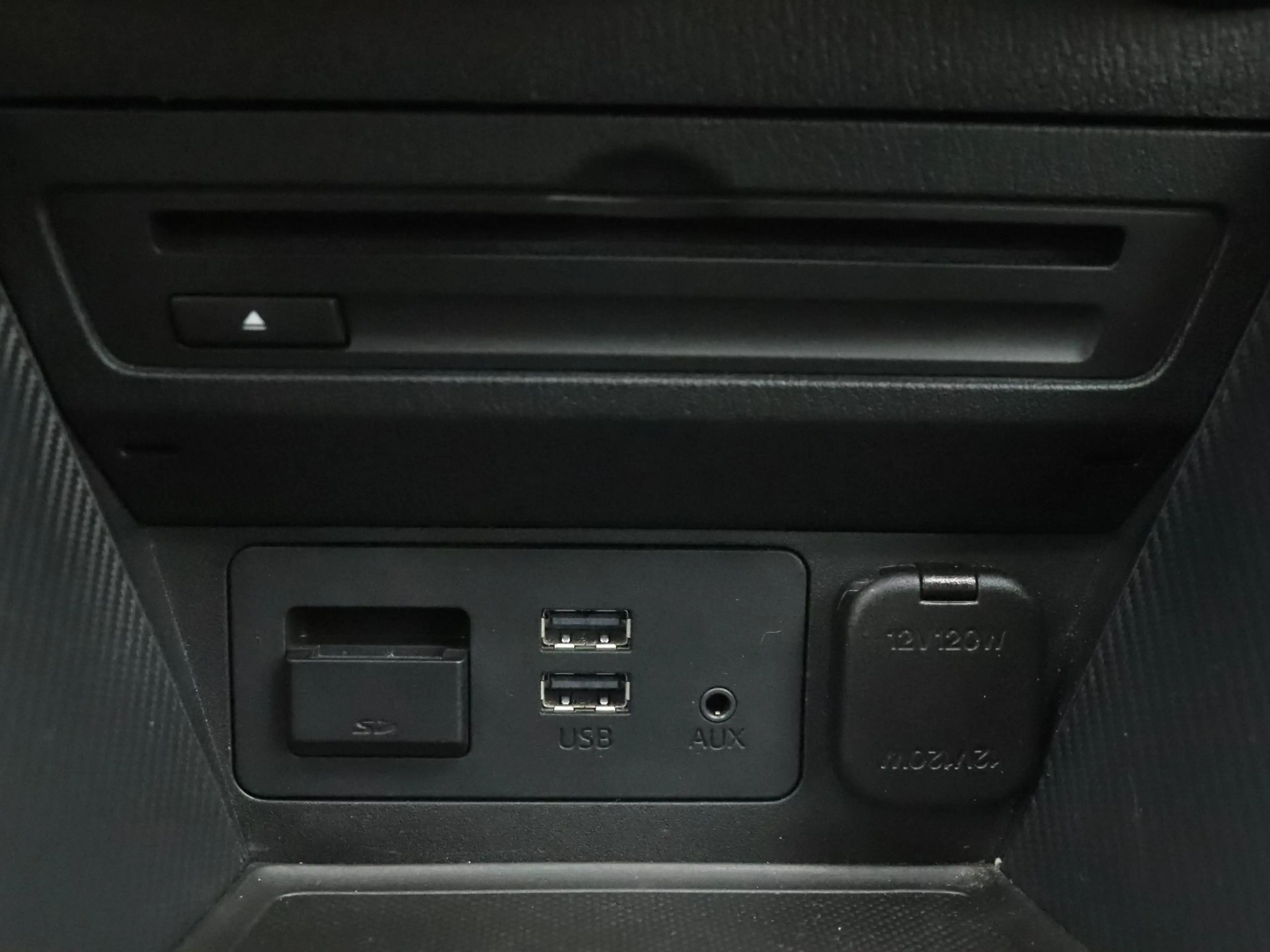 Mazda 2 1.5 SkyActiv-G GT-M automaat : dealer onderhouden — photo 32