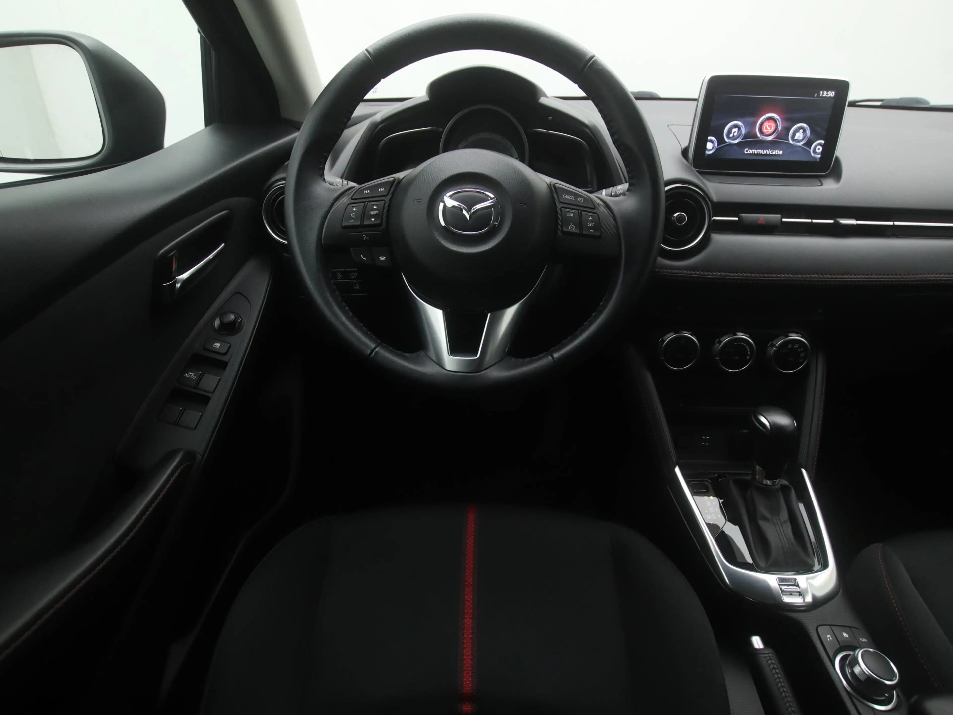 Mazda 2 1.5 SkyActiv-G GT-M automaat : dealer onderhouden — photo 20