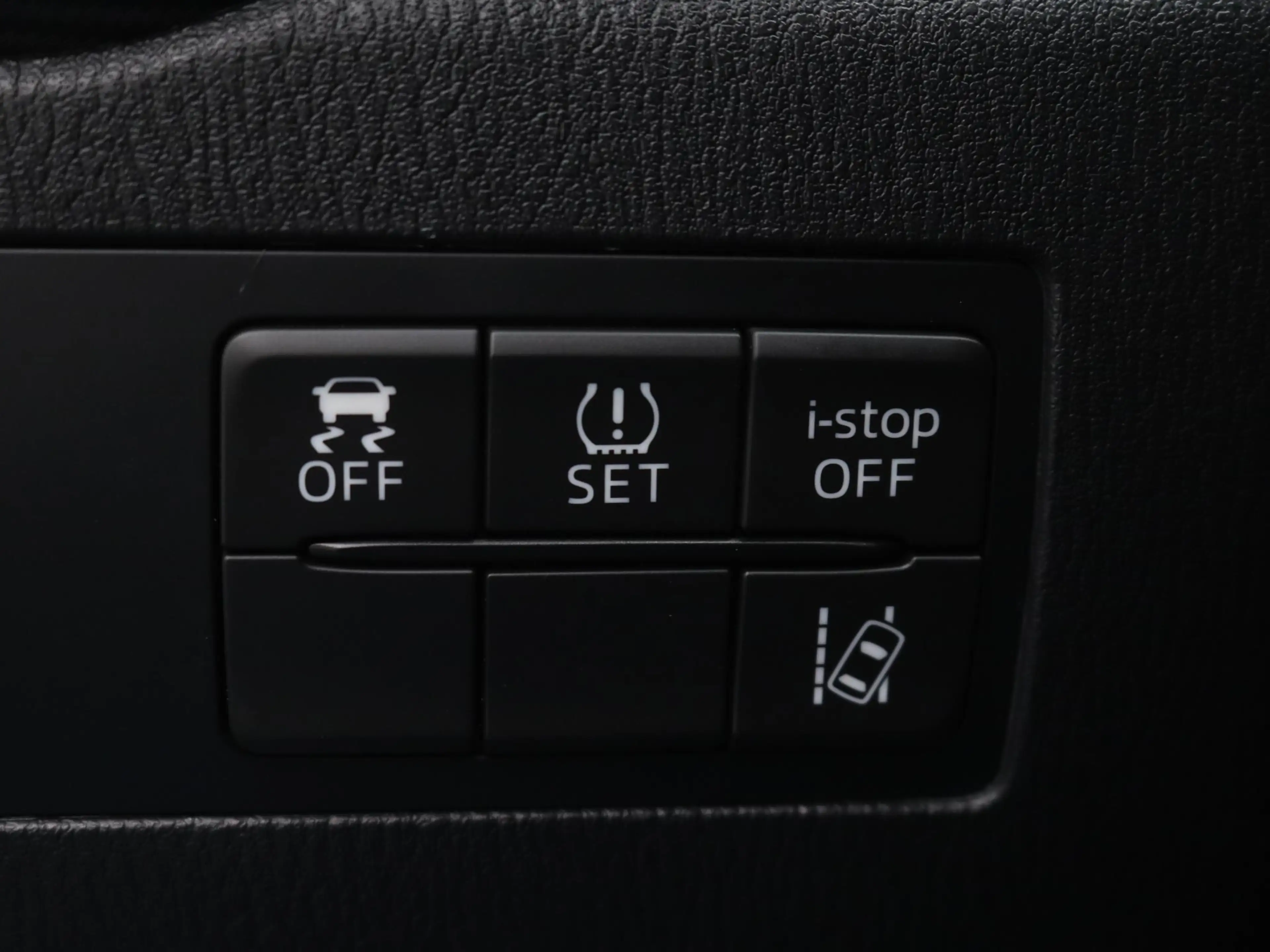 Mazda 2 1.5 SkyActiv-G GT-M automaat : dealer onderhouden — photo 37