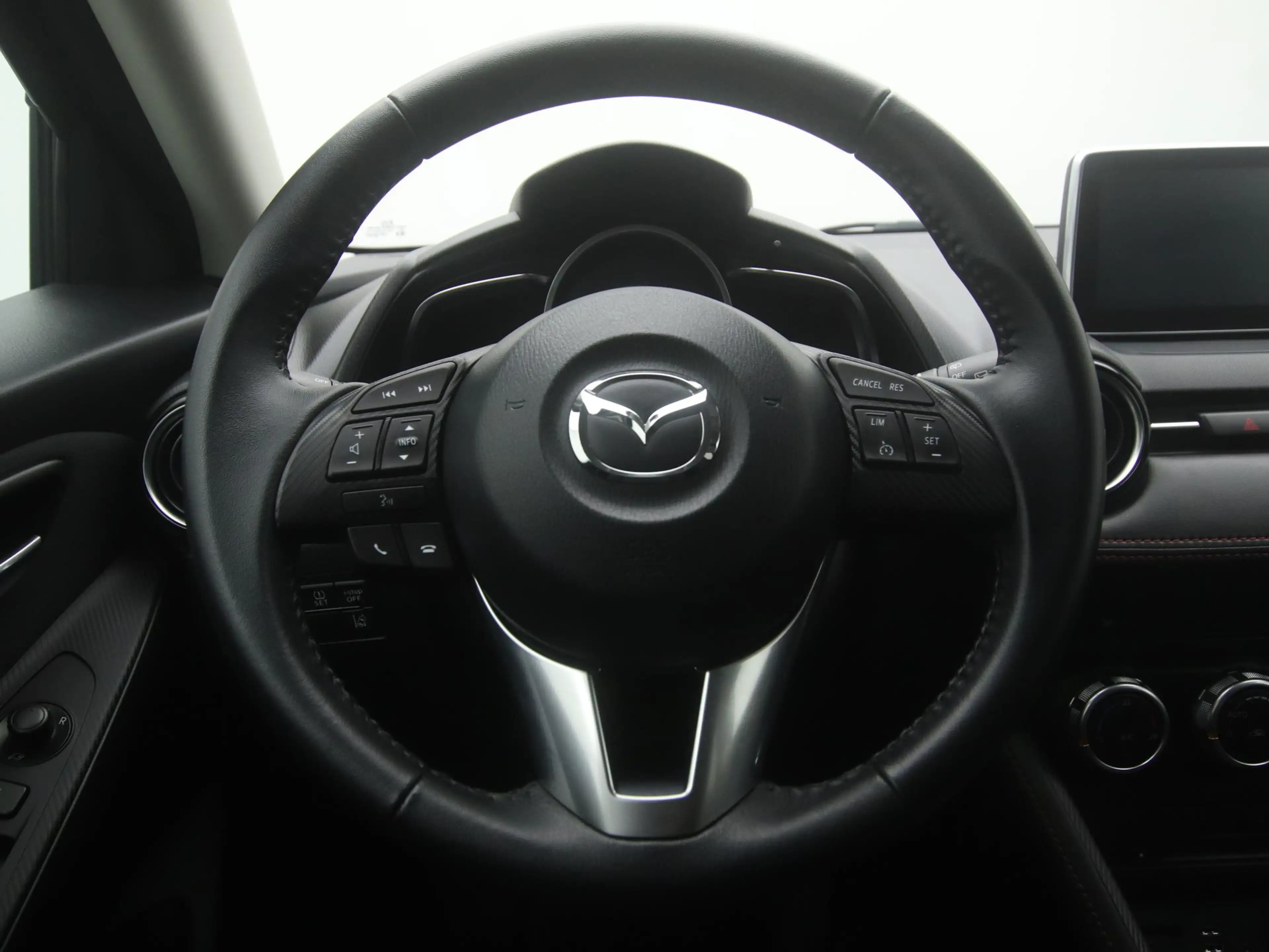 Mazda 2 1.5 SkyActiv-G GT-M automaat : dealer onderhouden — photo 21