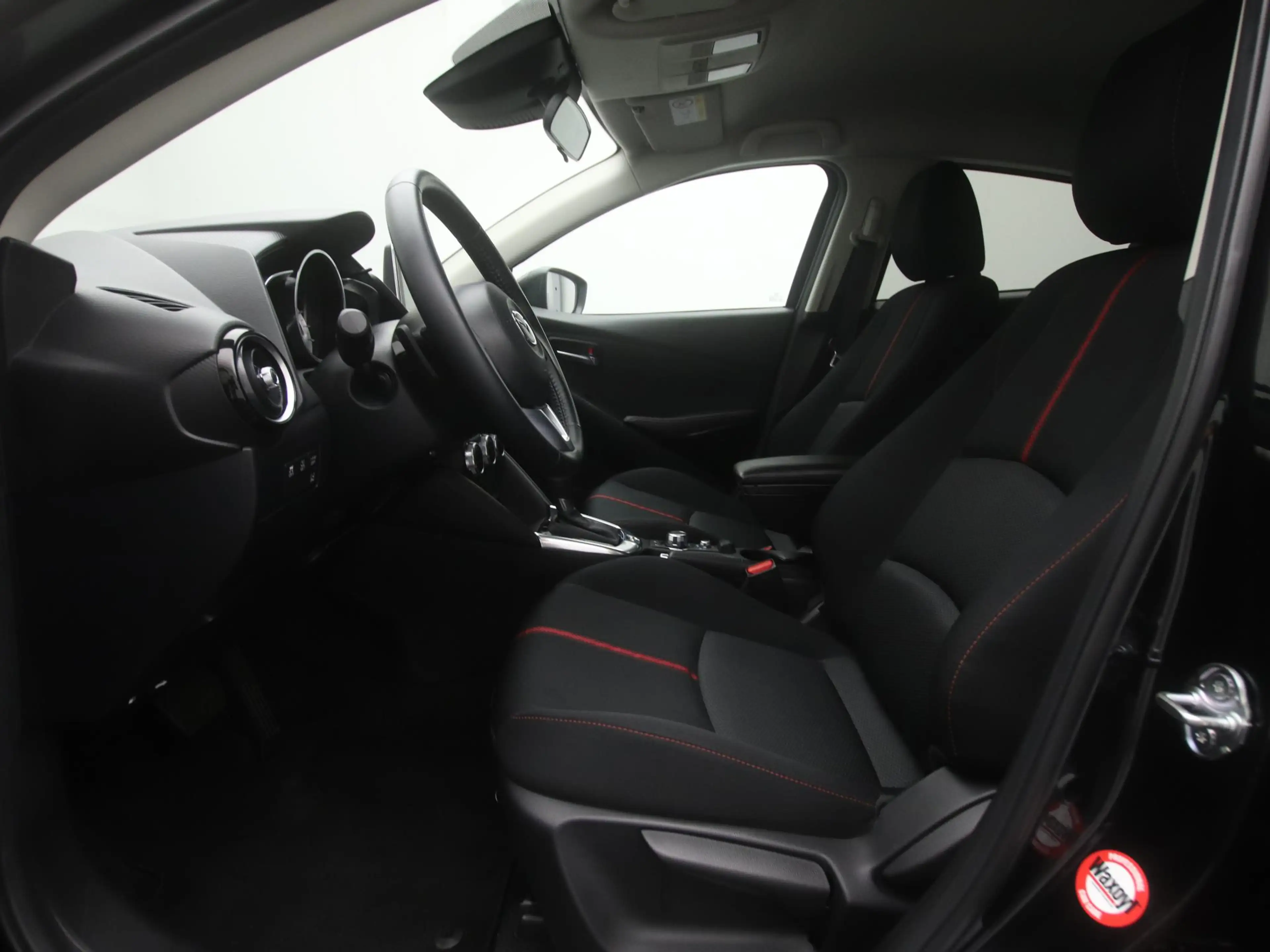 Mazda 2 1.5 SkyActiv-G GT-M automaat : dealer onderhouden — photo 12