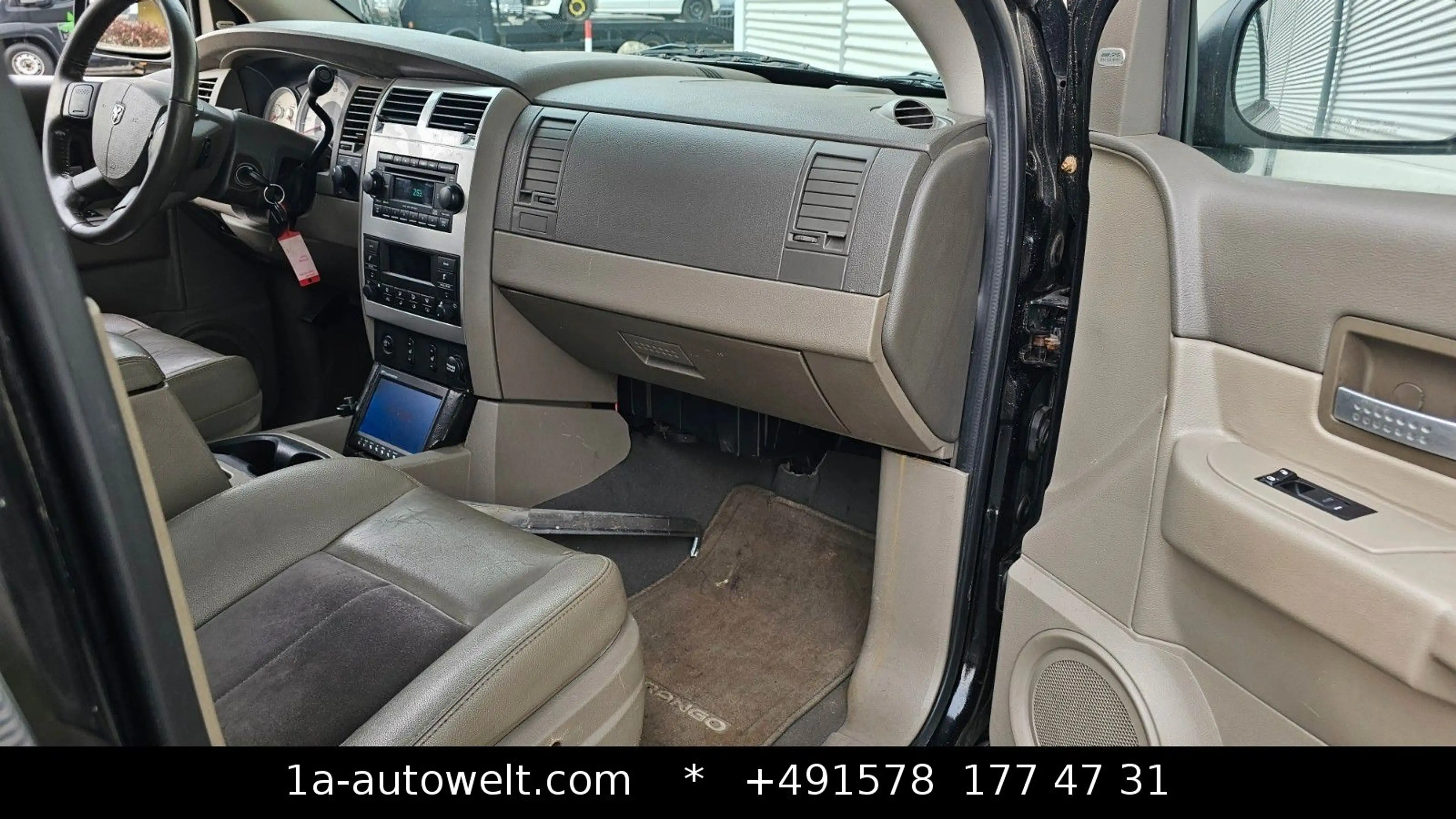 Dodge Durango 5,7 HEMI LPG AUT.7-Sizte Leder Navi AHK — photo 8