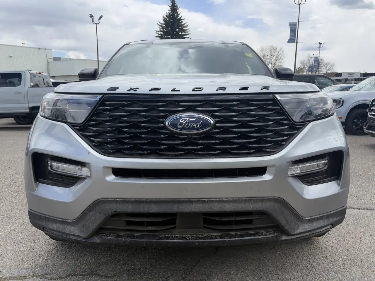 Ford Explorer снимка Ford Explorer