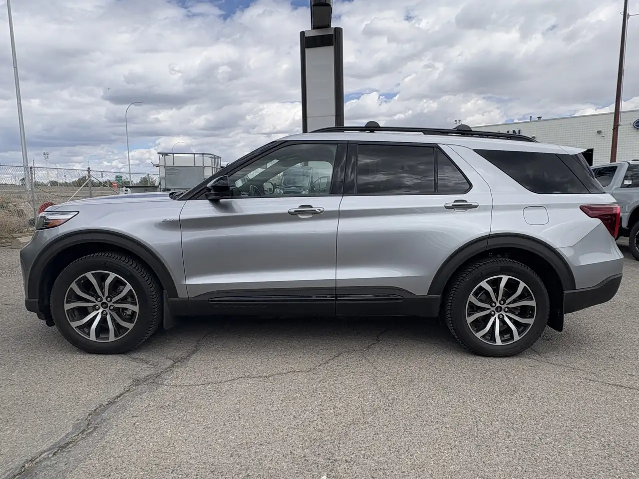 Ford Explorer снимка Ford Explorer