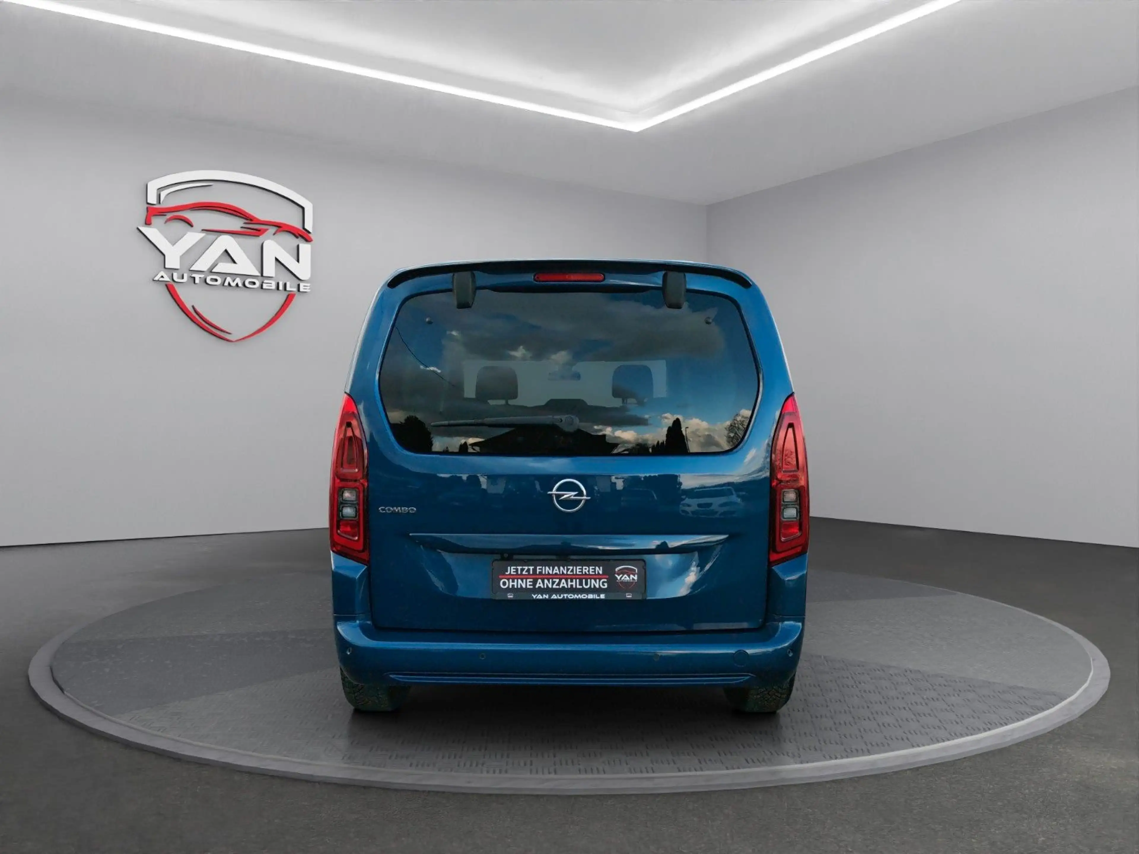 Opel Combo Life 1.5 *Standheiz*Sitzheiz*Kamera* — photo 7