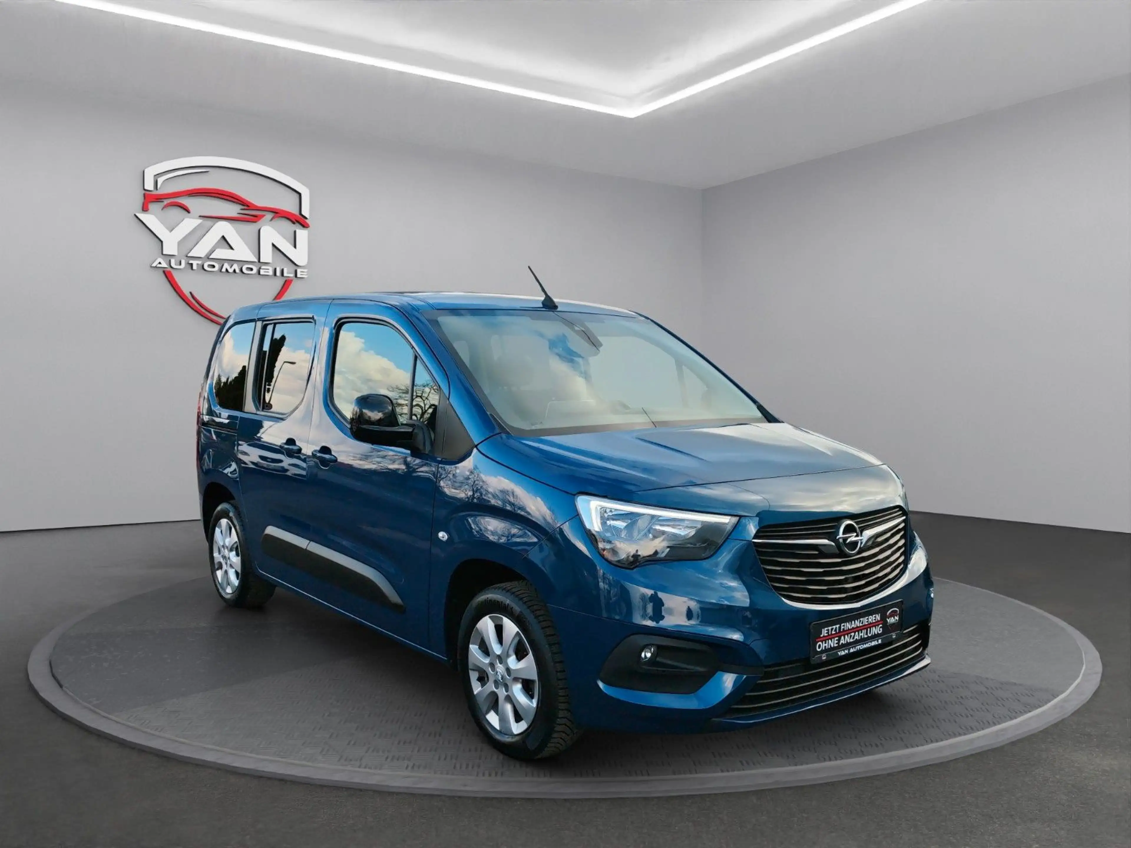 Opel Combo Life 1.5 *Standheiz*Sitzheiz*Kamera* — photo 4